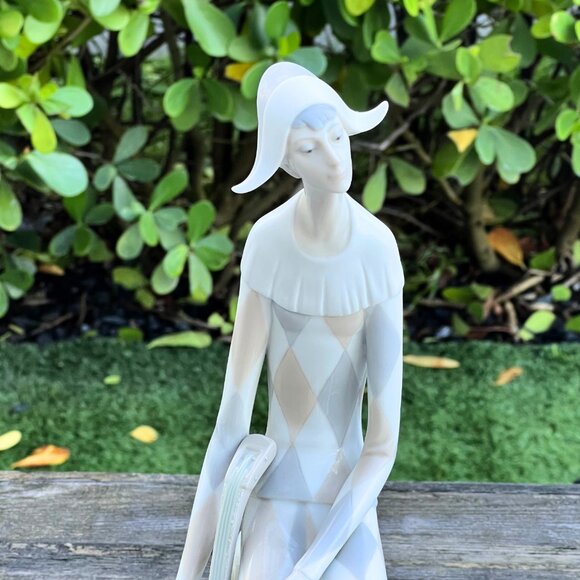 Lladro Nao "Harlequin" Jester Large with Guitar Mandolin Porcelain Vintage - Picture 6 of 12